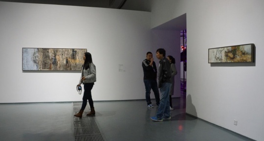 艺术家屠宏涛2016年最新作品，作品中线性笔触的大量增加，体现了一种与中国传统绘画中线条与笔法的对话。
