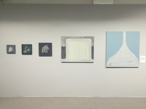 王洋油画作品:《雨人》、《三颗卵》、《袜子》、《白墙》、《用白色浇灌》 王洋油画作品:《雨人》、《三颗卵》、《袜子》、《白墙》、《用白色浇灌》