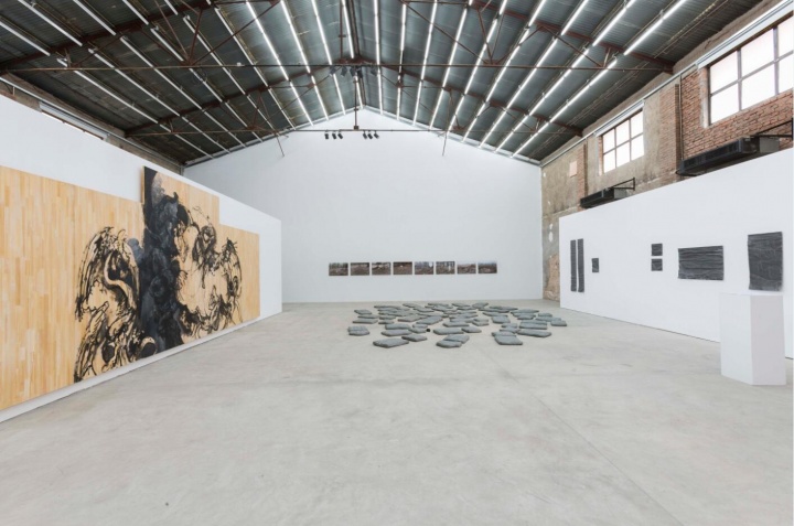 “临界线上的居民”展览现场
“临界线上的居民”展览现场