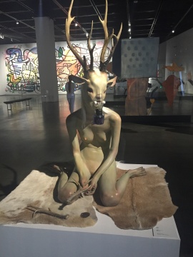 台湾艺术家黄赞伦的雕塑《安妮》
