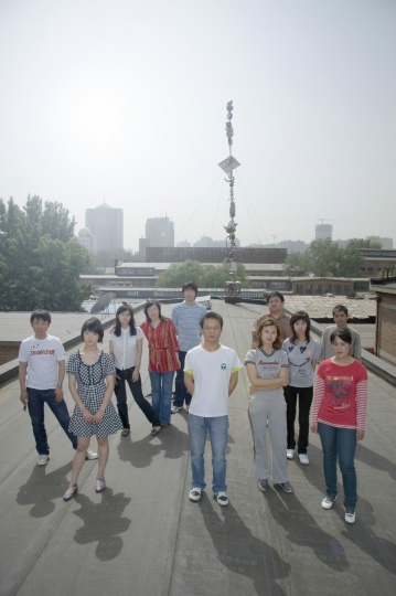 房方随时可以报出他的第一个员工和他的第二个员工是谁。大情怀与小情怀都是情怀,只是别忘了,古人早就说过“见微知著”
房方随时可以报出他的第一个员工和他的第二个员工是谁。大情怀与小情怀都是情怀,只是别忘了,古人早就说过“见微知著”