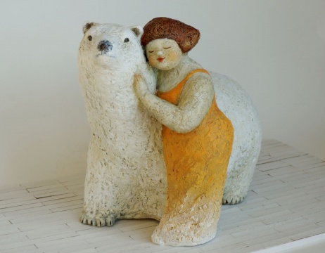 萧萧 《胖女圆圆-雪伴》25×17.5×31cm 铜着色 2014年
萧萧 《胖女圆圆-雪伴》25×17.5×31cm 铜着色 2014年