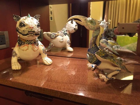 来自马来西亚的艺术家李思桦作品,价格在新台币60,000-80,000之间
来自马来西亚的艺术家李思桦作品,价格在新台币60,000-80,000之间