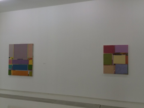 Benjamin APPEL 《Möbel und Schranken 81》 70 ×50cm 布面油画 2014、《Möbel und Schranken 91》 140×125cm 布面油画 2014