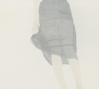 《若轻4》(局部) 240 x 130cm 绢本 水色 2016
在最新de的若轻系列中,人物肢体的体积感被进一步弱化而趋向平面。
《若轻4》(局部) 240 x 130cm 绢本 水色 2016
在最新de的若轻系列中,人物肢体的体积感被进一步弱化而趋向平面。