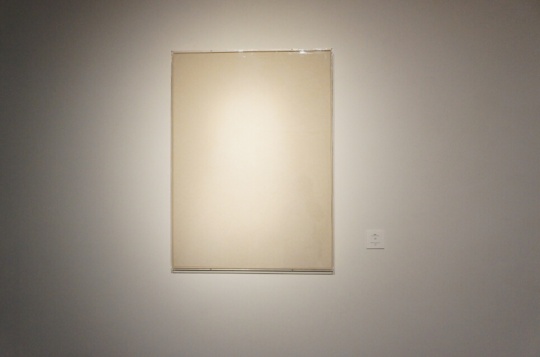 《丝图1》 110 x 81cm 绢本 水色 2014
《丝图1》 110 x 81cm 绢本 水色 2014