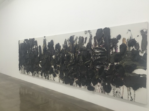 《天荒(四联)》 180×160cm×4 布面油画 2014 《天荒(四联)》 180×160cm×4 布面油画 2014