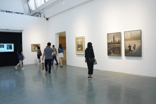 艺·凯旋艺术空间“史·观—何杰个展 异化—郑宏祥个展”现场
艺·凯旋艺术空间“史·观—何杰个展 异化—郑宏祥个展”现场