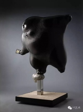 李真《风神》 128.5x103x187cm 铜雕 2008 @亚洲艺术中心
李真《风神》 128.5x103x187cm 铜雕 2008 @亚洲艺术中心