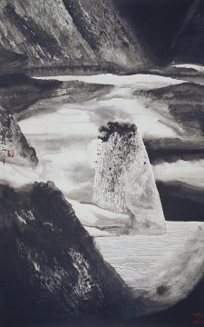 谷文达&nbsp;《墨谷白水》&nbsp;279.5×176.5cm &nbsp;水墨纸本 &nbsp;1986 成交价：81.25万港币 &nbsp;由亚洲收藏家竞得
