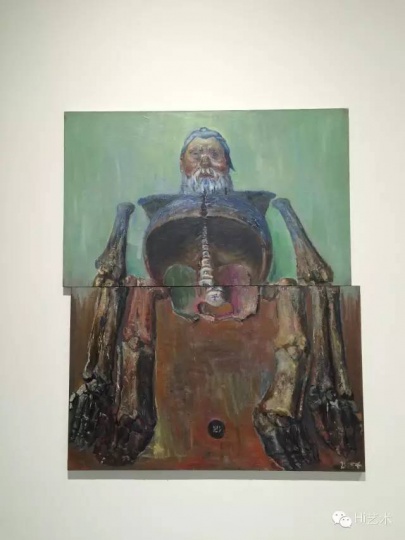 展览现场作品《骨架 》184×150cm 布面油画 2005 这件作品是由两幅油画组合而成,但故意将两幅作品错开放置 展览现场作品《骨架 》184×150cm 布面油画 2005 这件作品是由两幅油画组合而成,但故意将两幅作品错开放置