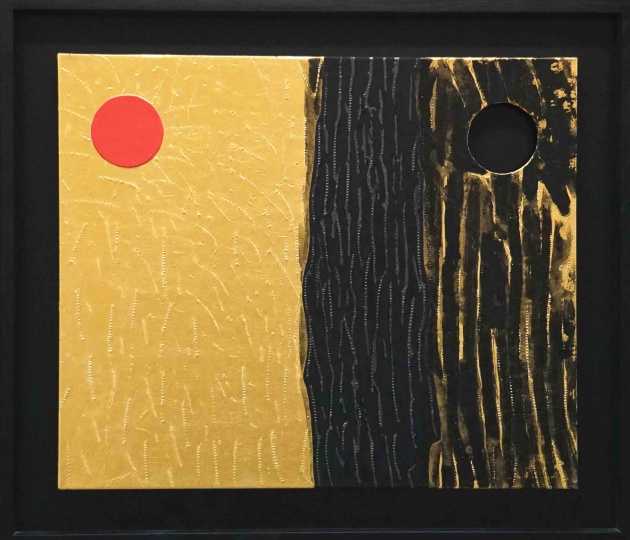 华氏画廊 关根伸夫《日月图》60.6x72.7cm 和纸18k金箔 2008年
华氏画廊 关根伸夫《日月图》60.6x72.7cm 和纸18k金箔 2008年