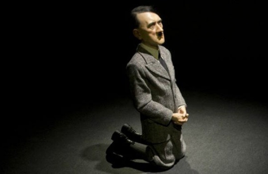 “注定失败”的拍场 卡特兰作品拍出亿元天价 “注定失败”的拍场 卡特兰作品拍出亿元天价