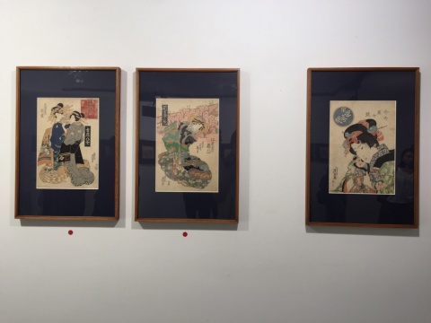 溪斋英泉是菊川英山的弟子，三十岁前即绘出妖艳的美人画，成为人气画师
