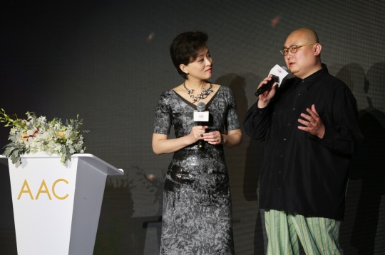 主持人杨澜和导演雎安奇
主持人杨澜和导演雎安奇