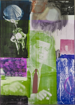 罗伯特·劳森伯格 (1925–2008),《追溯Ⅰ》1964.油彩、丝网印刷油墨、帆布,213.4 x 152.4 cm。沃兹沃思学会,哈特福德市,康涅狄格州。由苏珊·维尔·希尔斯捐赠 © 罗伯特·劳森伯格基金会
罗伯特·劳森伯格 (1925–2008),《追溯Ⅰ》1964.油彩、丝网印刷油墨、帆布,213.4 x 152.4 cm。沃兹沃思学会,哈特福德市,康涅狄格州。由苏珊·维尔·希尔斯捐赠 © 罗伯特·劳森伯格基金会