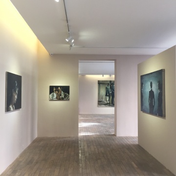 展览呈现了陈晗近期创作的油画作品,也选取了三张水彩作品,丰富展览内容
展览呈现了陈晗近期创作的油画作品,也选取了三张水彩作品,丰富展览内容