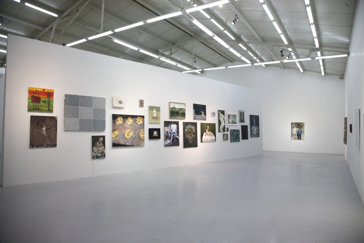 2012年三月“再绘画-春季群展”展览现场
