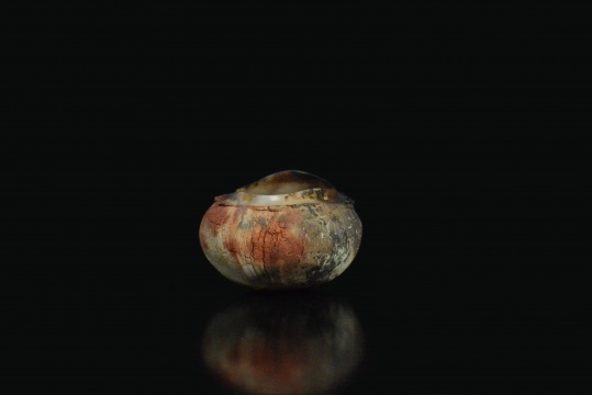 崔久霄 《小行星系列》 10.5×15cm 瓷 2015
崔久霄 《小行星系列》 10.5×15cm 瓷 2015