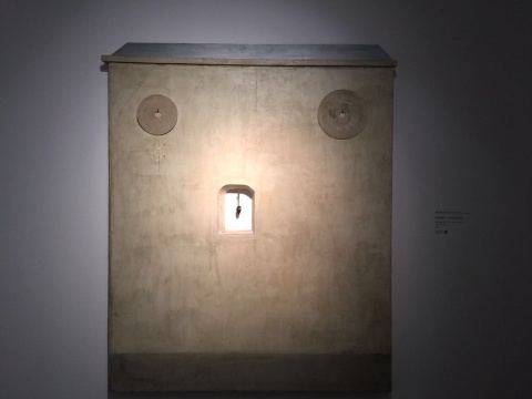 展览现场，布鲁诺·切科贝利作品《讲话的房子》

