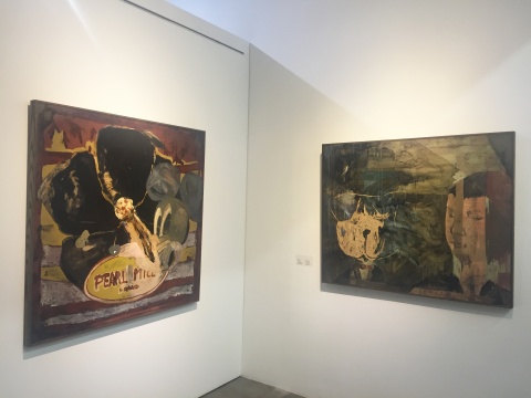 左:党若洪 《鼠牌-1》 122×122cm 木板油画 2011;右:党若洪 《男子与狗》 101×122cm 木板油画 2011
左:党若洪 《鼠牌-1》 122×122cm 木板油画 2011;右:党若洪 《男子与狗》 101×122cm 木板油画 2011