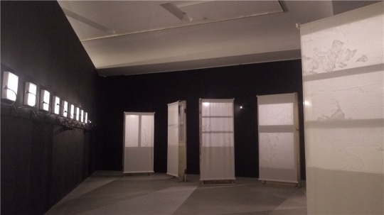 孙博的现成品、光影绘画装置作品 100×200cm 2013
孙博的现成品、光影绘画装置作品 100×200cm 2013
