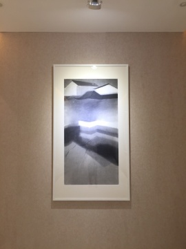 沈勤 《园.16》 纸本水墨 143×75cm 2016
沈勤 《园.16》 纸本水墨 143×75cm 2016