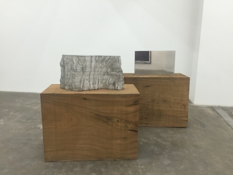 郭工 《不锈钢》 70×20×38cm、60×18×39cm  不锈钢 2016
