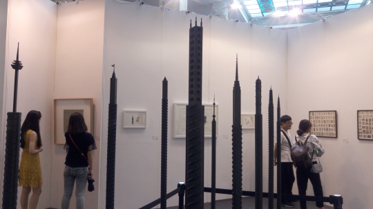 展览现场的装置作品
展览现场的装置作品