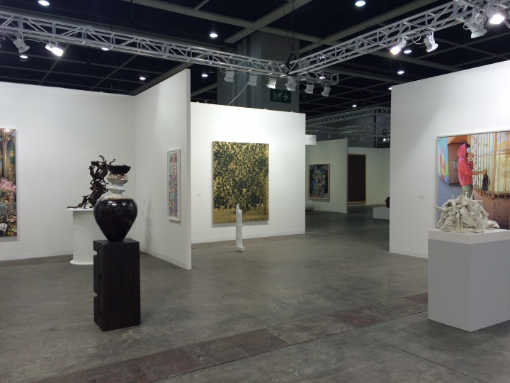 2016年参加香港巴塞尔的展位现场
2016年参加香港巴塞尔的展位现场