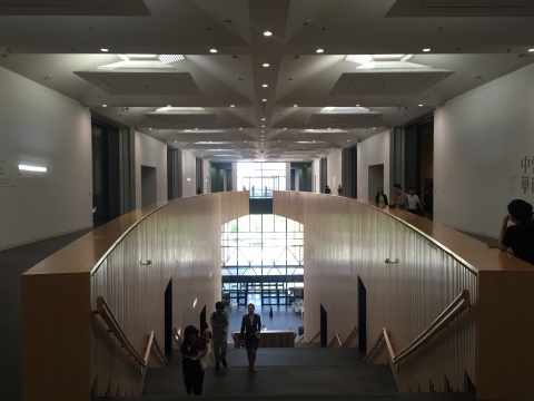 清华大学艺术博物馆共有四层展厅
清华大学艺术博物馆共有四层展厅