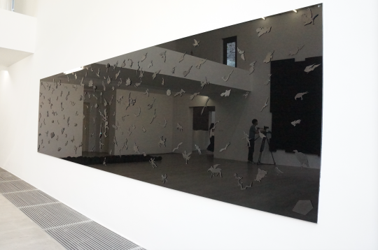 《割离》163件 150×560cm 木料、墨、玻璃 2013-2016
《割离》163件 150×560cm 木料、墨、玻璃 2013-2016