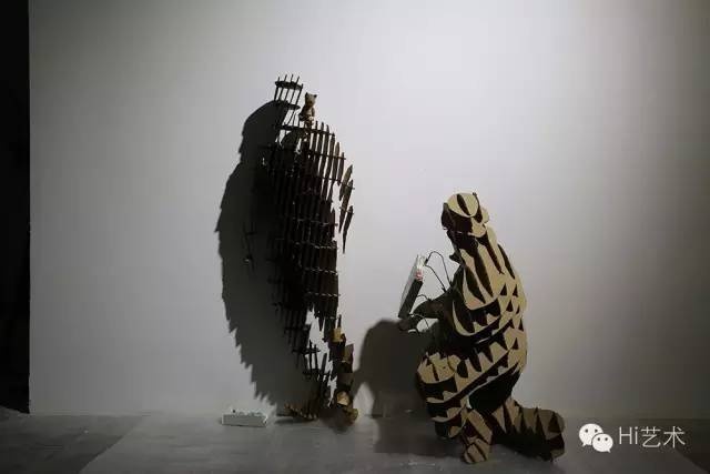 研究员 艾利克斯·麦克金·多兰作品 位于朱家角古镇旅游区 “奇点”与“89plus”项目合作 ©上海种子
研究员 艾利克斯·麦克金·多兰作品 位于朱家角古镇旅游区 “奇点”与“89plus”项目合作 ©上海种子