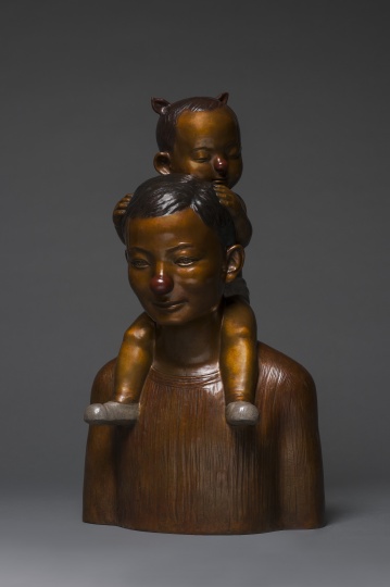《礼物》 47×38×86cm 青铜化学着色 2015
《礼物》 47×38×86cm 青铜化学着色 2015