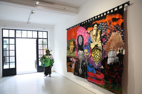 画廊第一层的作品都为手工刺绣
画廊第一层的作品都为手工刺绣
