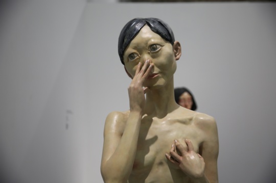 从右侧展厅进入,这里是向京最早的一批创作
从右侧展厅进入,这里是向京最早的一批创作