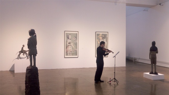 展览现场小提琴独奏
展览现场小提琴独奏