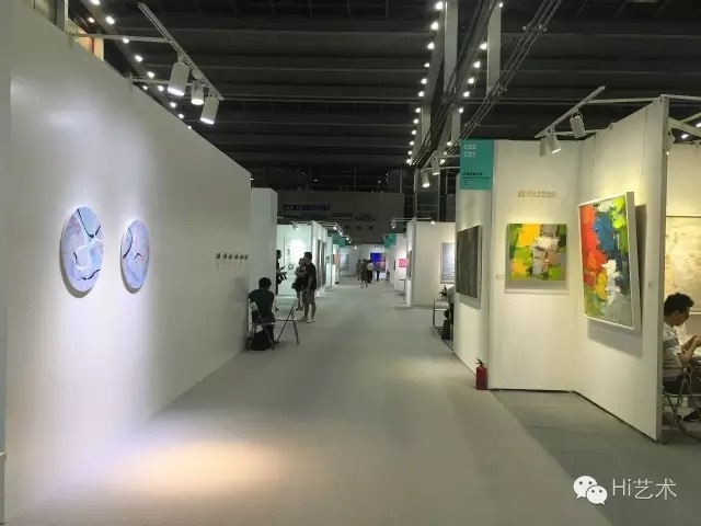 19:30的VIP之夜,略显清净
19:30的VIP之夜,略显清净