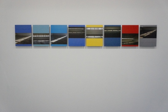《信则有》 30 x 23cm(每张,共 8 张)照片 2009-2015
《信则有》 30 x 23cm(每张,共 8 张)照片 2009-2015