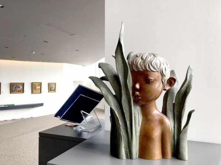 雅昌(深圳)艺术中心展出的当代艺术雕塑展
雅昌(深圳)艺术中心展出的当代艺术雕塑展
