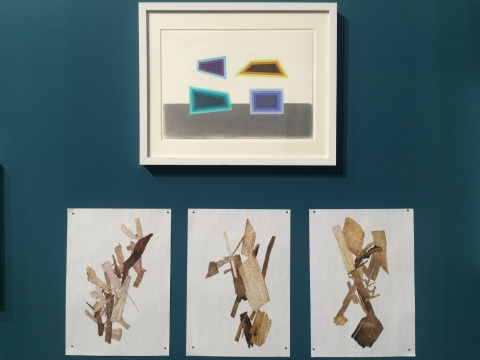 展厅两侧的纸本作品
展厅两侧的纸本作品