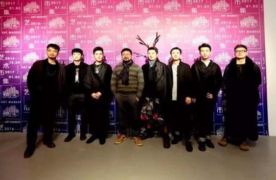 “大城小市”圣诞&新年创意市集现场VIP开幕合影 “大城小市”圣诞&新年创意市集现场VIP开幕合影