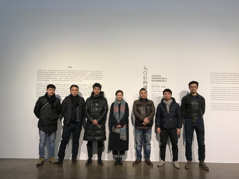 自左：艺术家孙策、赵博、陈家业、策展人孙艺玮、艺术家胡·塞额尼斯、林智、周一然
