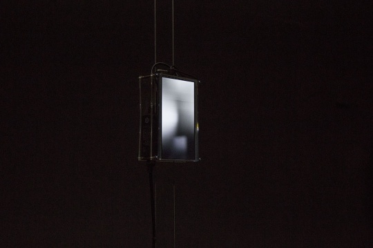 《絮语》三通道同步画面,四声道音频 Audio Visual 2016
《絮语》三通道同步画面,四声道音频 Audio Visual 2016
