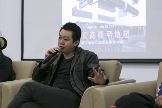 策展人崔灿灿在发布会现场
策展人崔灿灿在发布会现场
