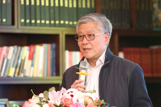 学术主持、前中国国家博物馆副馆长陈履生致辞
学术主持、前中国国家博物馆副馆长陈履生致辞