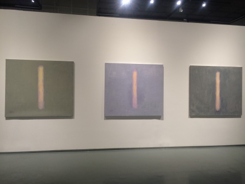 《无题12-1》 140×160cm 布面丙烯 2012、《无题12-2》 140×160cm 布面丙烯 2012、《无题12-3》 140×160cm 布面丙烯 2012 《无题12-1》 140×160cm 布面丙烯 2012、《无题12-2》 140×160cm 布面丙烯 2012、《无题12-3》 140×160cm 布面丙烯 2012