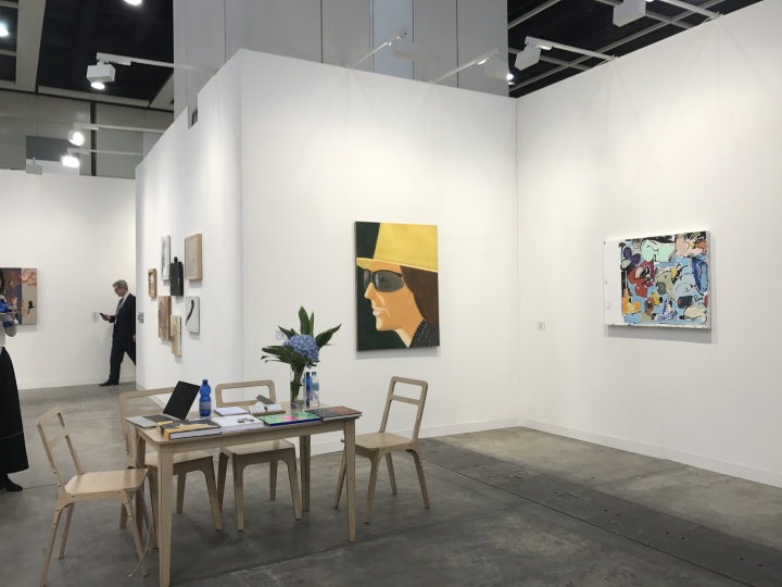 英国泰勒画廊带来的两张亚历克斯·卡茨(Alex Katz)的人物作品
英国泰勒画廊带来的两张亚历克斯·卡茨(Alex Katz)的人物作品