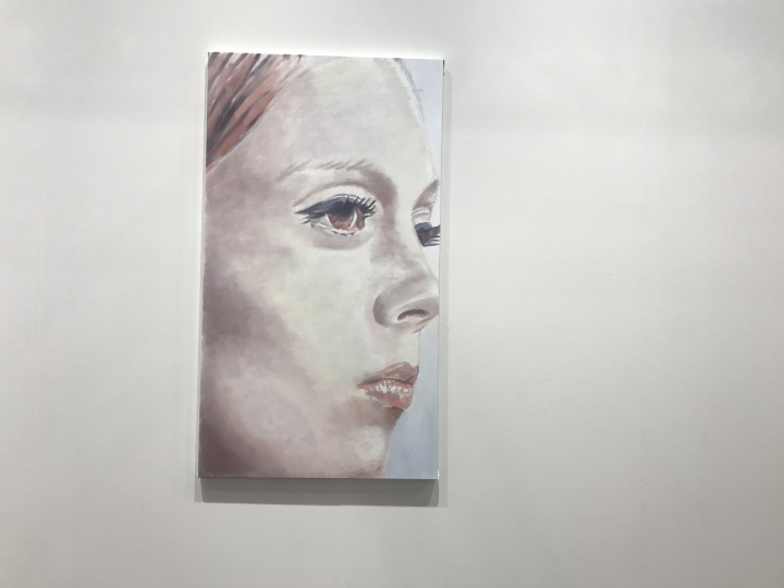 吕克·图伊曼斯《C》138.1 x 77.1cm 布面油画 2017
两件肖像在当日均以150万美元出售,其中一件为亚洲藏家所购
吕克·图伊曼斯《C》138.1 x 77.1cm 布面油画 2017
两件肖像在当日均以150万美元出售,其中一件为亚洲藏家所购