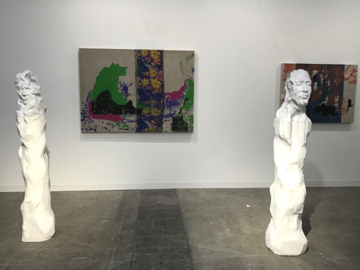泰勒画廊带来的英国年轻艺术家Shezad Dawood的两件绘画作品和两件雕塑作品,雕塑已被预定
泰勒画廊带来的英国年轻艺术家Shezad Dawood的两件绘画作品和两件雕塑作品,雕塑已被预定